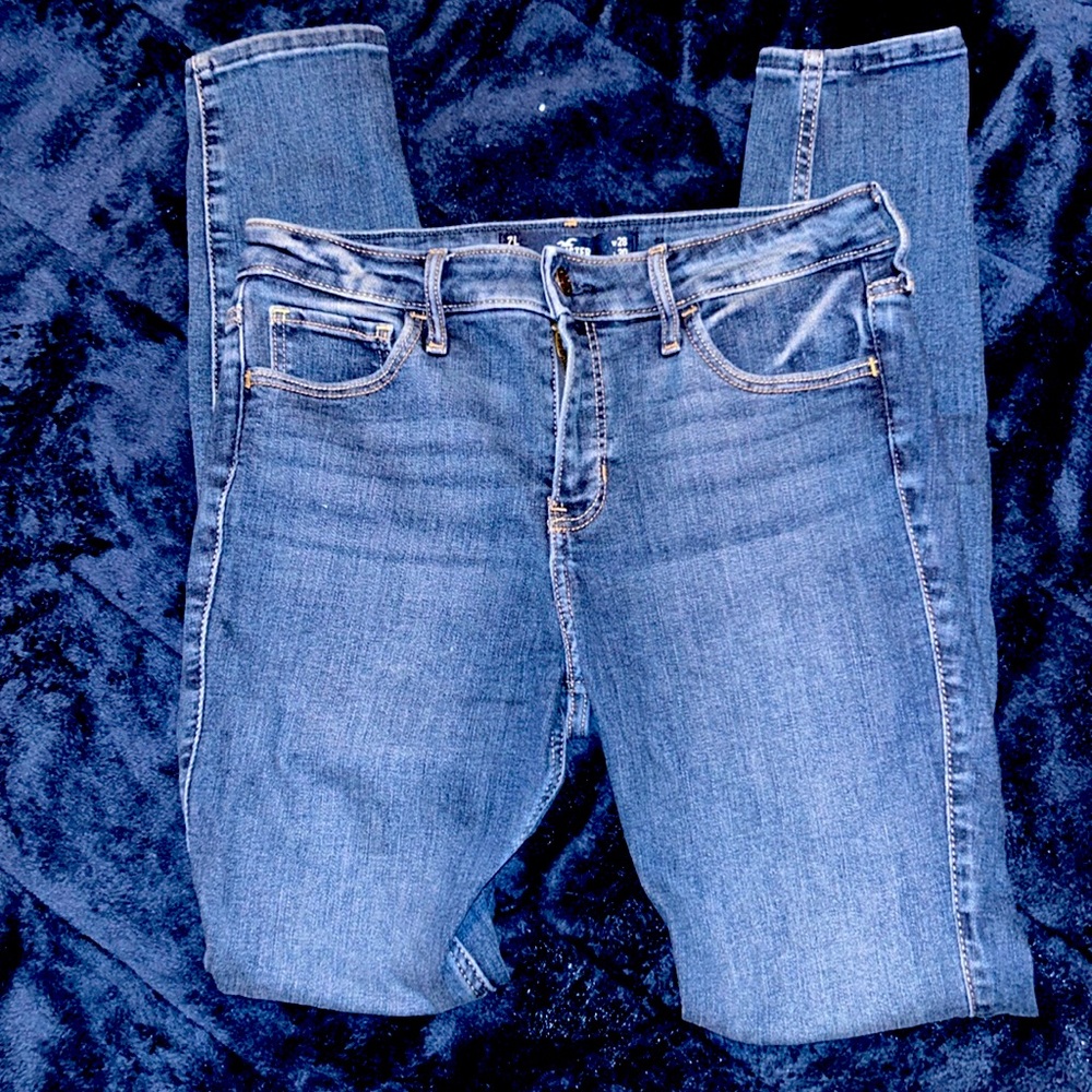 Hollister jeans